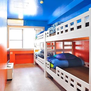 Dormitory Room Mixed
